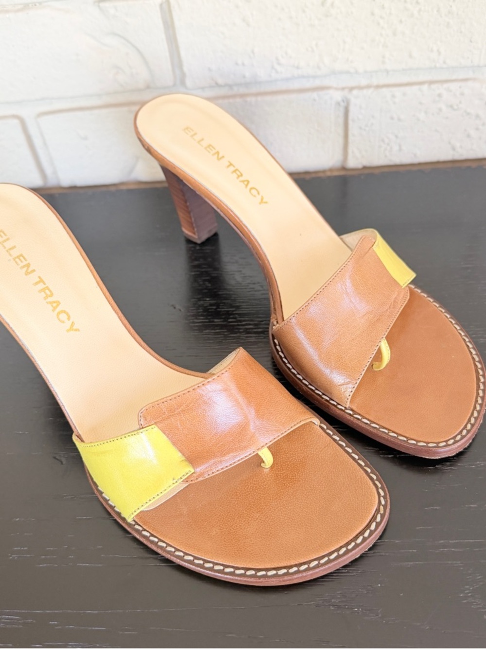 Vintage 90s Y2K Leather Kitten Heels Thong Sandals Brown Yellow Made In Italy 8